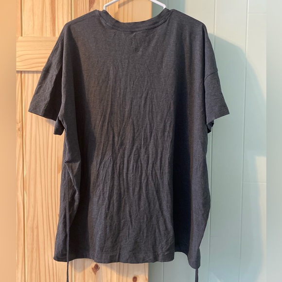 Lululemon Side Tie V-Neck T-Shirt in Heathered Black - Picture 3 of 8